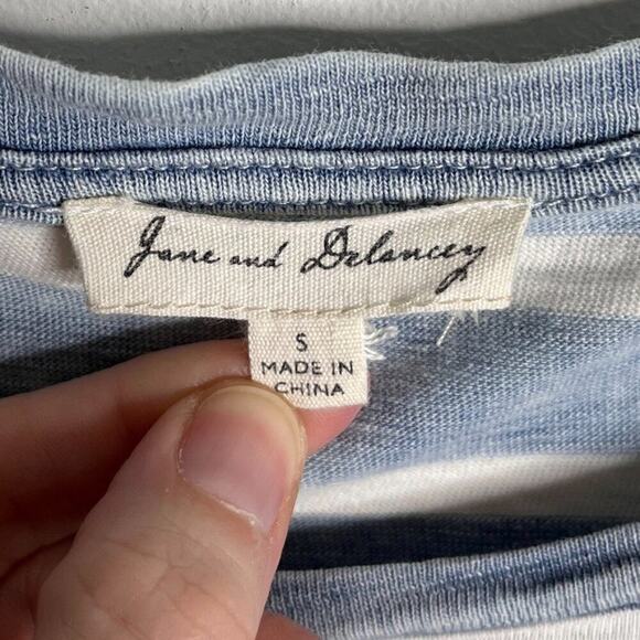 Jane and Delancey Women's Shift Dress S Blue White Stripe Short Sleeve Distress - Picture 6 of 8